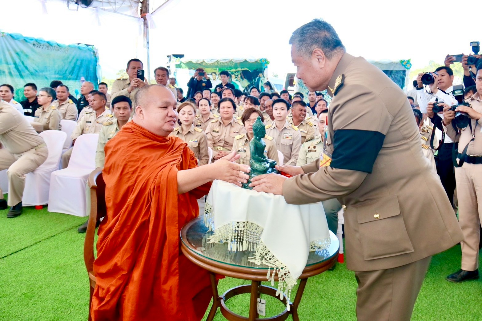 title - องคมนตรี ลงพื้นที่ติดตามและขับเคลื่อนโครงการอ่างเก็บน้ำห้วยจะกาอันเนื่องมาจากพระราชดำริ ตำบลแม่ลาน อำเภอลี้ จังหวัดลำพูน